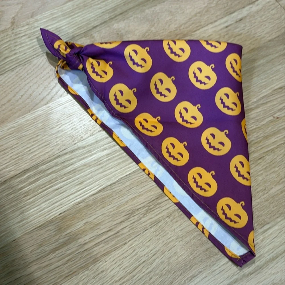 Jack-o’-lantern, Bat, “Trick or Treat” Patterned Pet Bandana Cats and Dogs
